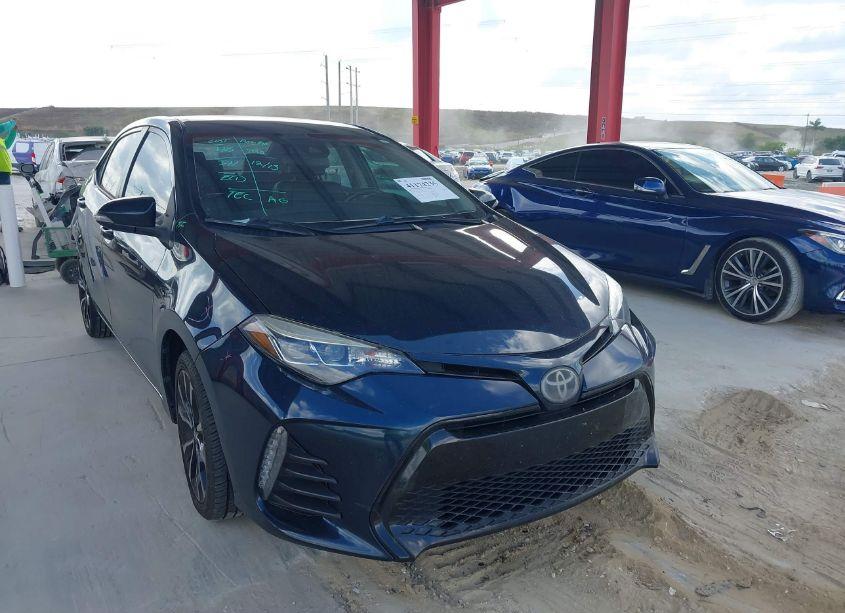 2019 Toyota Corolla SE (VIN 5YFBURHE8KP942081) main photo