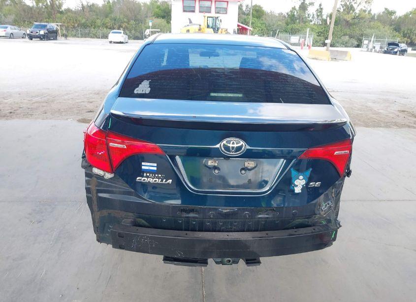 Photo 6 of 2019 Toyota Corolla SE (VIN 5YFBURHE8KP942081)