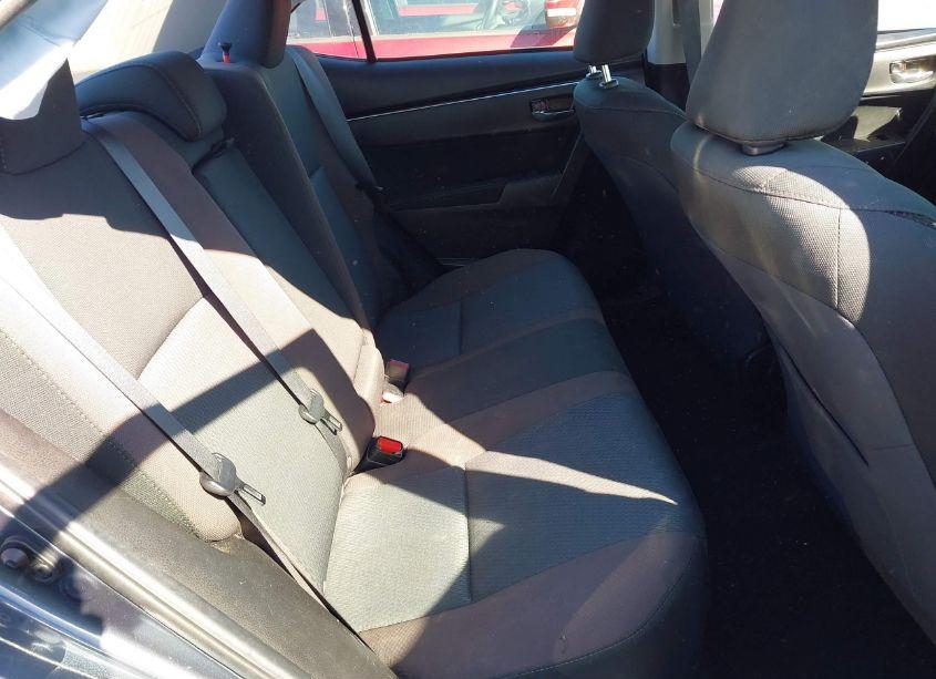 Photo 8 of 2019 Toyota Corolla LE (VIN 5YFBURHE8KP943067)