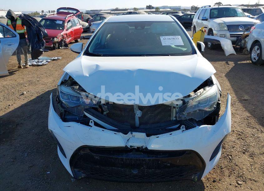 Photo 6 of 2019 Toyota Corolla SE (VIN 5YFBURHE8KP943280)