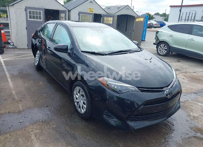 2019 Toyota Corolla L/LE/SE/XLE/XSE (VIN 5YFBURHE8KP945031) main photo