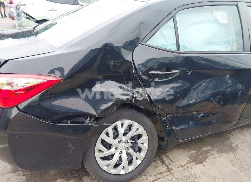 Photo 6 of 2019 Toyota Corolla L/LE/SE/XLE/XSE (VIN 5YFBURHE8KP945031)