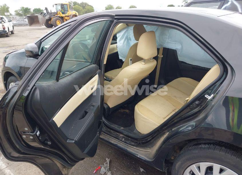 Photo 8 of 2019 Toyota Corolla L/LE/SE/XLE/XSE (VIN 5YFBURHE8KP945031)