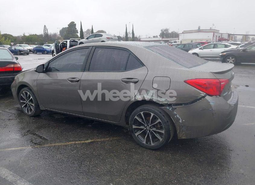 Photo 14 of 2019 Toyota Corolla SE (VIN 5YFBURHE8KP948205)