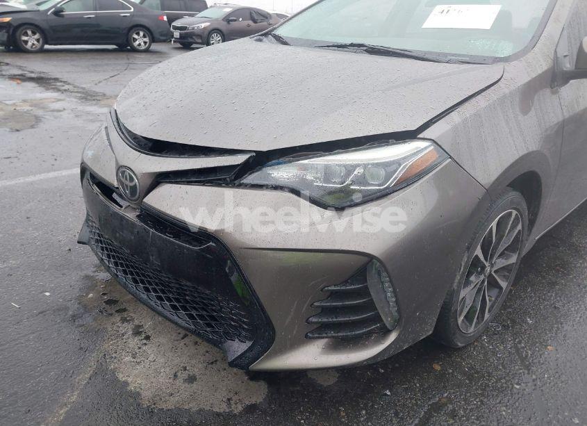 Photo 6 of 2019 Toyota Corolla SE (VIN 5YFBURHE8KP948205)