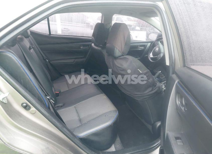 Photo 8 of 2019 Toyota Corolla SE (VIN 5YFBURHE8KP948205)