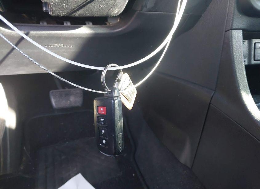 Photo 11 of 2014 Toyota Corolla L/LE/LE PLS/PRM/S/S PLS (VIN 5YFBURHE9EP029169)