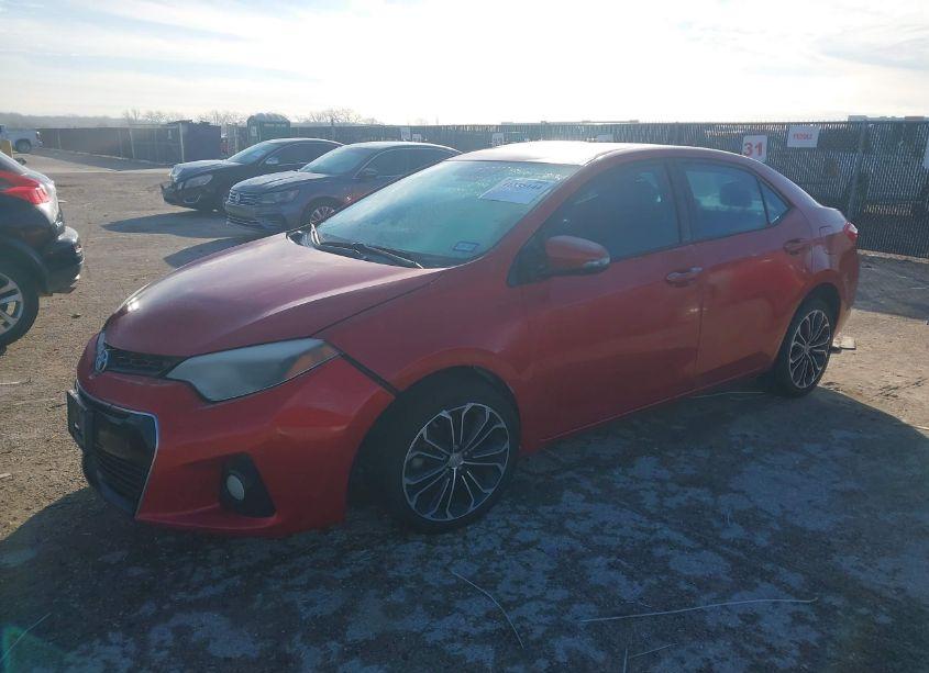 Photo 2 of 2014 Toyota Corolla L/LE/LE PLS/PRM/S/S PLS (VIN 5YFBURHE9EP029169)