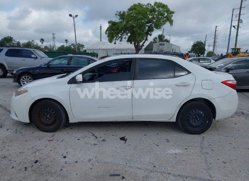 Photo 14 of 2014 Toyota Corolla LE (VIN 5YFBURHE9EP029396)