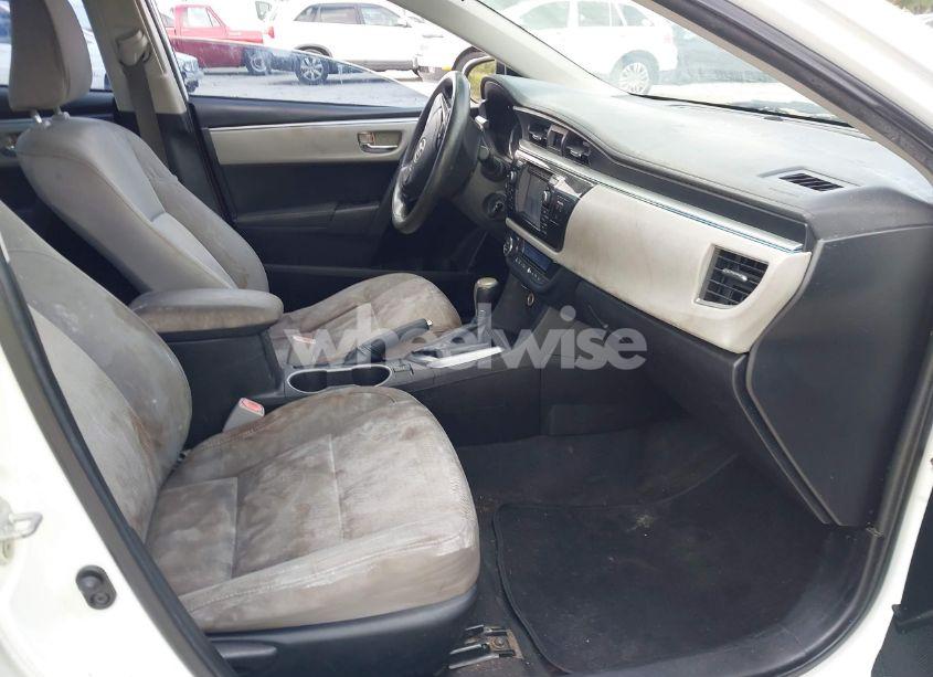 Photo 5 of 2014 Toyota Corolla LE (VIN 5YFBURHE9EP029396)