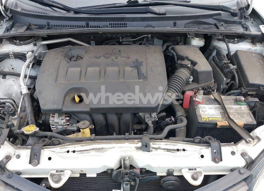 Photo 10 of 2014 Toyota Corolla L (VIN 5YFBURHE9EP041662)