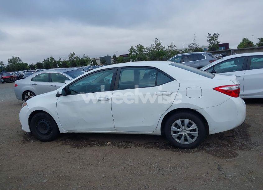 Photo 14 of 2014 Toyota Corolla L (VIN 5YFBURHE9EP041662)