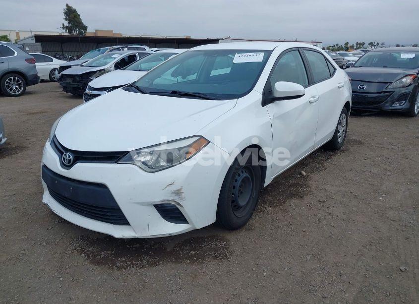 Photo 2 of 2014 Toyota Corolla L (VIN 5YFBURHE9EP041662)