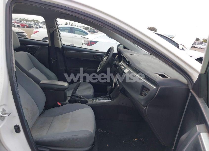 Photo 5 of 2014 Toyota Corolla L (VIN 5YFBURHE9EP041662)