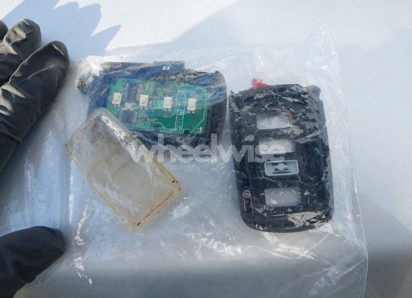 Photo 11 of 2014 Toyota Corolla S PLUS (VIN 5YFBURHE9EP070241)