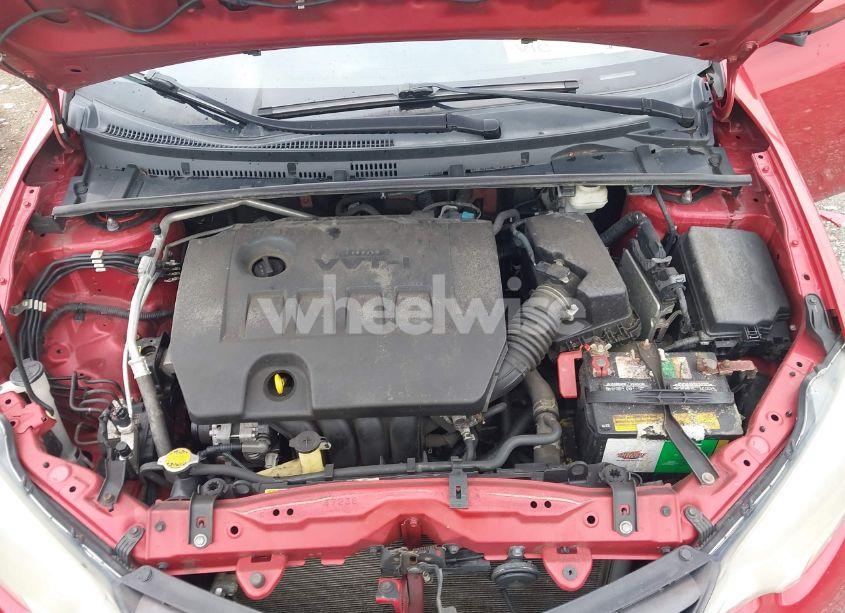 Photo 10 of 2014 Toyota Corolla LE (VIN 5YFBURHE9EP072801)