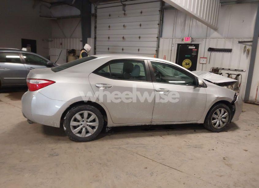 Photo 14 of 2014 Toyota Corolla LE (VIN 5YFBURHE9EP076539)