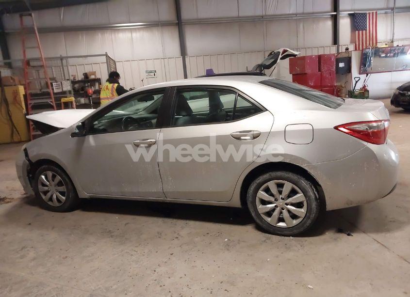 Photo 15 of 2014 Toyota Corolla LE (VIN 5YFBURHE9EP076539)