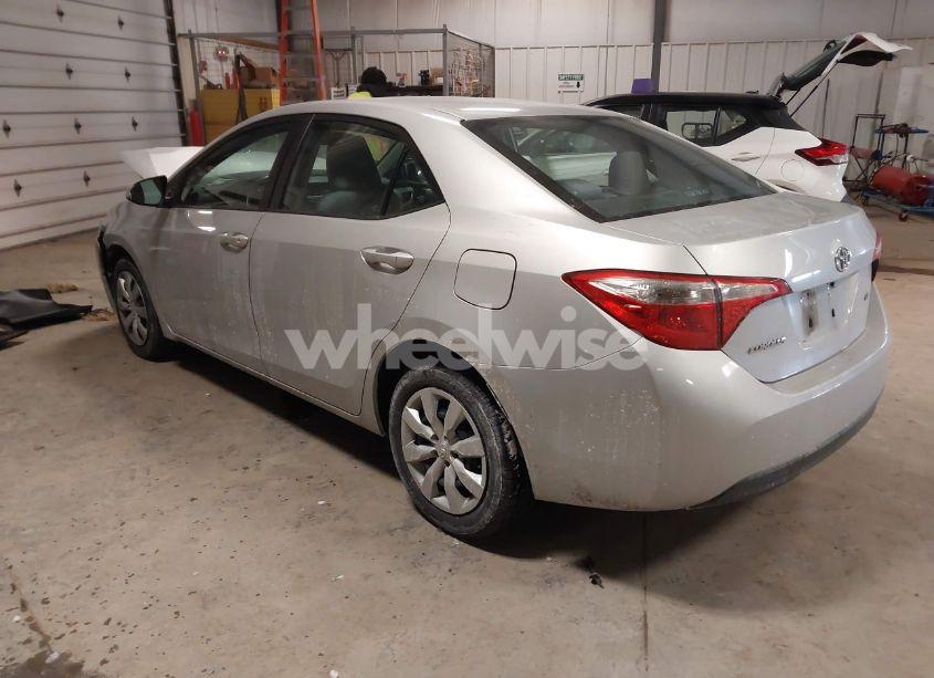 Photo 3 of 2014 Toyota Corolla LE (VIN 5YFBURHE9EP076539)