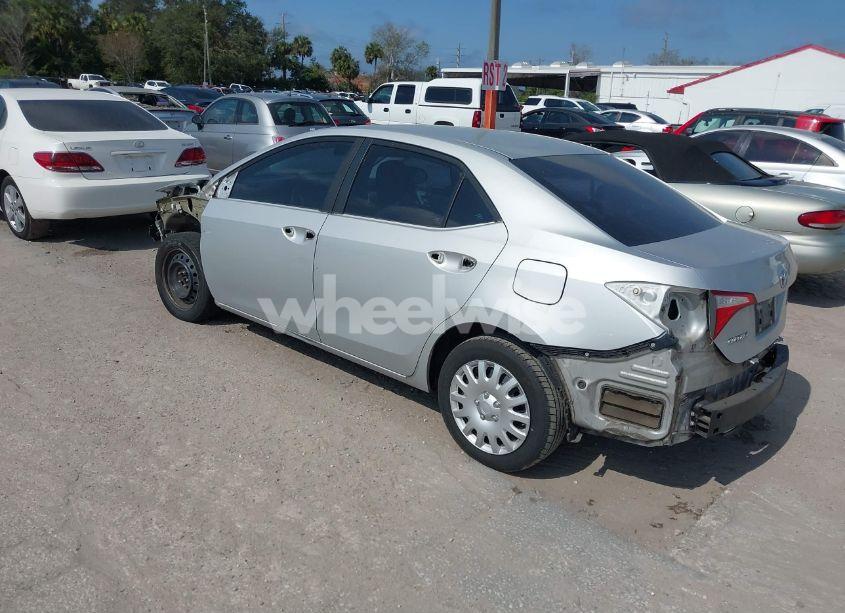 Photo 3 of 2014 Toyota Corolla LE (VIN 5YFBURHE9EP080980)