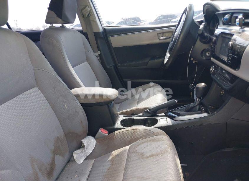 Photo 5 of 2014 Toyota Corolla LE (VIN 5YFBURHE9EP080980)