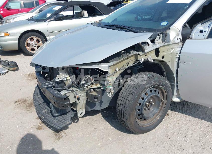 Photo 6 of 2014 Toyota Corolla LE (VIN 5YFBURHE9EP080980)