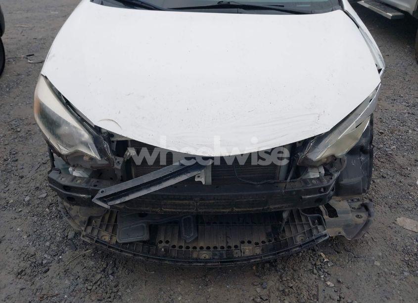 Photo 6 of 2014 Toyota Corolla LE (VIN 5YFBURHE9EP082695)