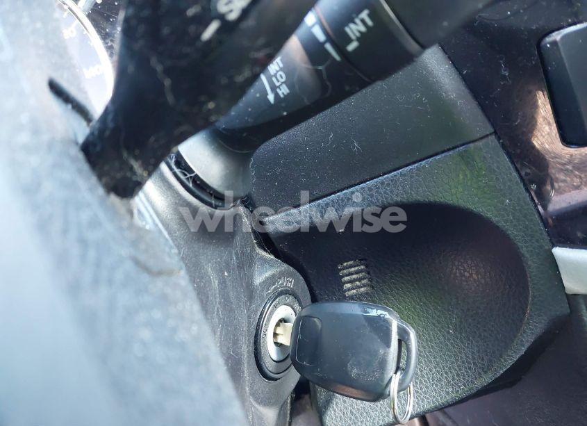 Photo 11 of 2014 Toyota Corolla LE (VIN 5YFBURHE9EP086049)