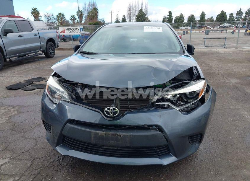 Photo 6 of 2014 Toyota Corolla LE (VIN 5YFBURHE9EP102007)