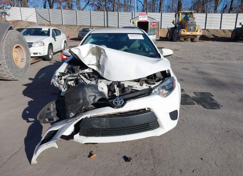 Photo 13 of 2014 Toyota Corolla LE (VIN 5YFBURHE9EP144869)