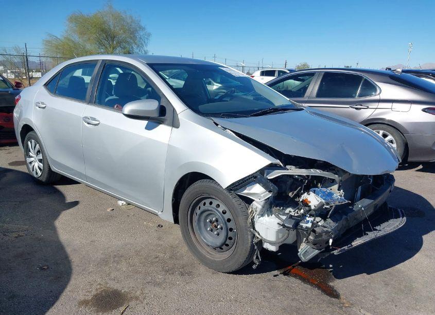 2014 Toyota Corolla LE (VIN 5YFBURHE9EP155368) main photo