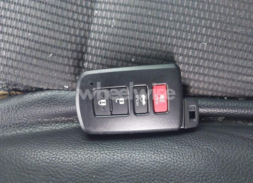 Photo 11 of 2014 Toyota Corolla L/LE/LE PLS/PRM/S/S PLS (VIN 5YFBURHE9EP172574)