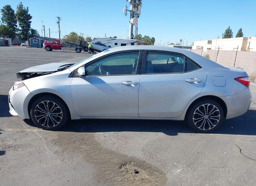 Photo 14 of 2015 Toyota Corolla L (VIN 5YFBURHE9FP180689)