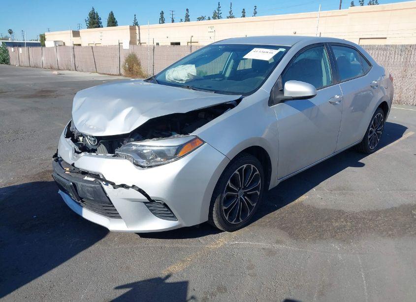 Photo 2 of 2015 Toyota Corolla L (VIN 5YFBURHE9FP180689)