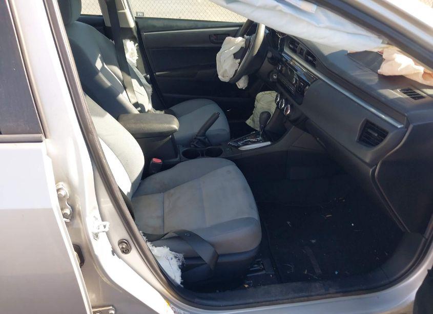 Photo 5 of 2015 Toyota Corolla L (VIN 5YFBURHE9FP180689)