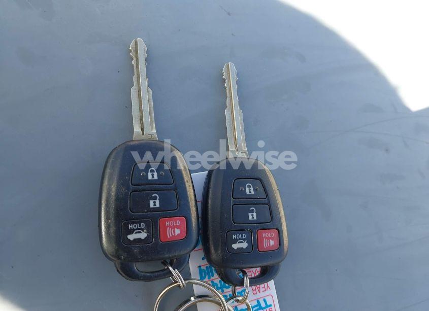 Photo 11 of 2015 Toyota Corolla LE/LE PLUS/LE PREMIUM (VIN 5YFBURHE9FP198237)