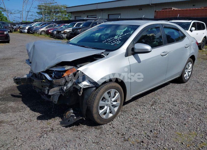 Photo 2 of 2015 Toyota Corolla LE/LE PLUS/LE PREMIUM (VIN 5YFBURHE9FP198237)