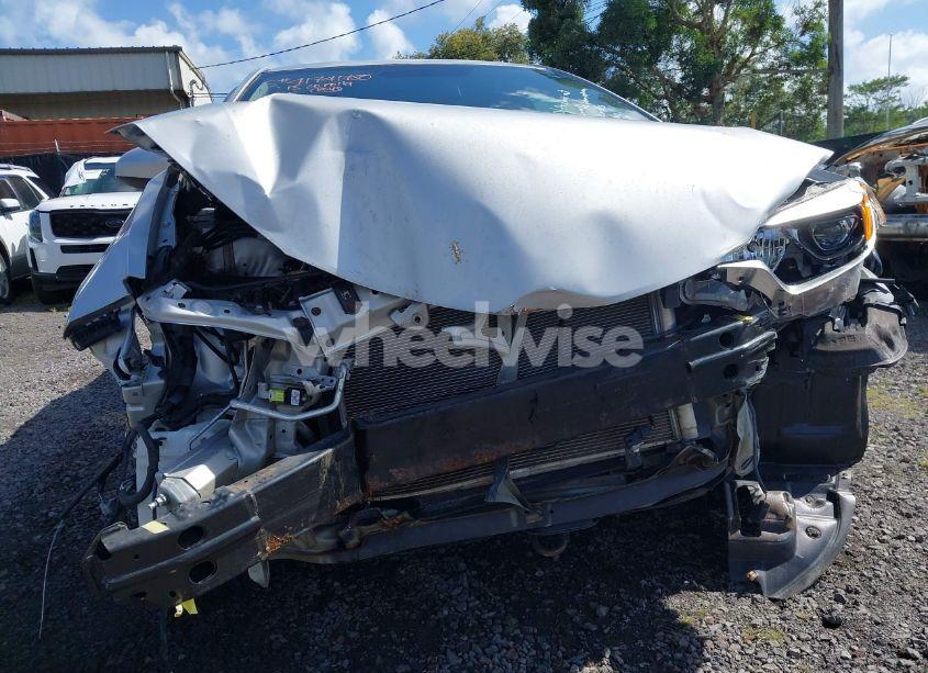 Photo 6 of 2015 Toyota Corolla LE/LE PLUS/LE PREMIUM (VIN 5YFBURHE9FP198237)