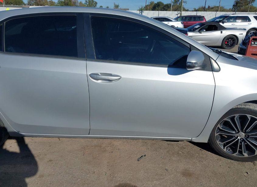 Photo 13 of 2015 Toyota Corolla S PLUS (VIN 5YFBURHE9FP216462)