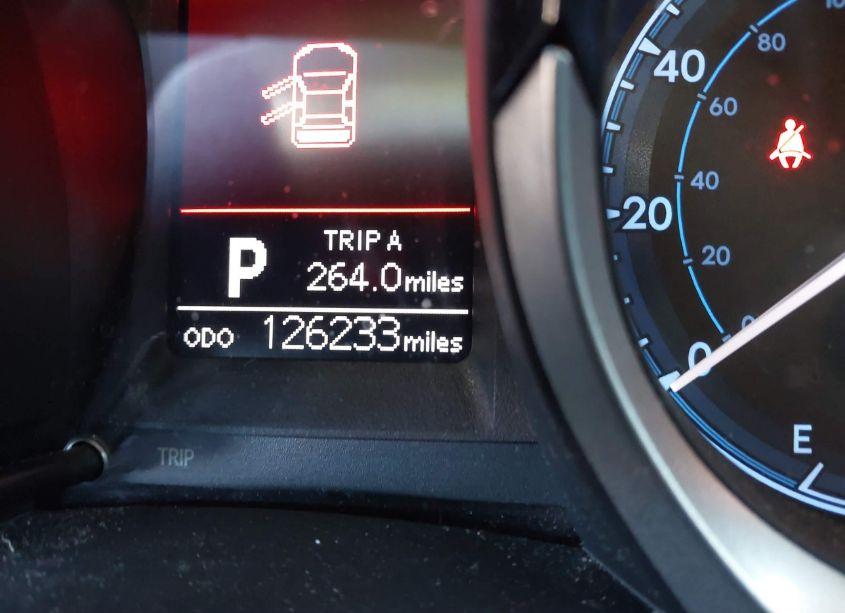 Photo 15 of 2015 Toyota Corolla S PLUS (VIN 5YFBURHE9FP216462)