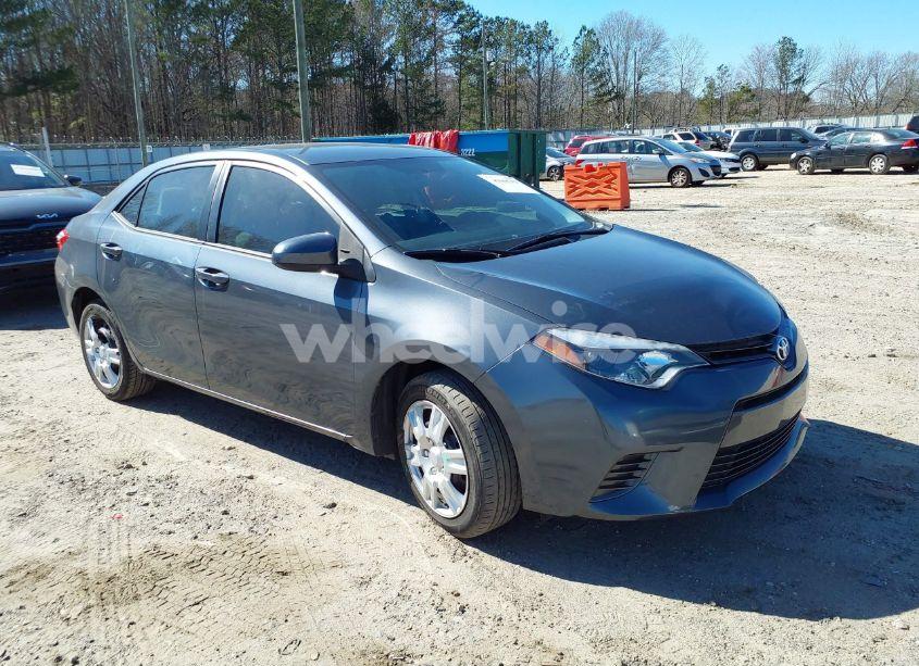 2015 Toyota Corolla LE (VIN 5YFBURHE9FP219717) main photo