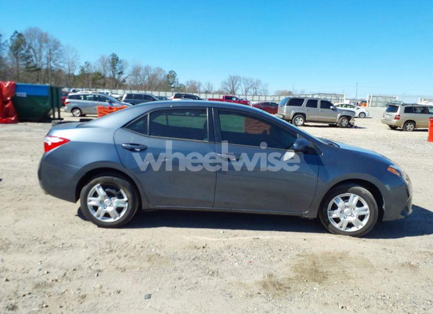 Photo 13 of 2015 Toyota Corolla LE (VIN 5YFBURHE9FP219717)