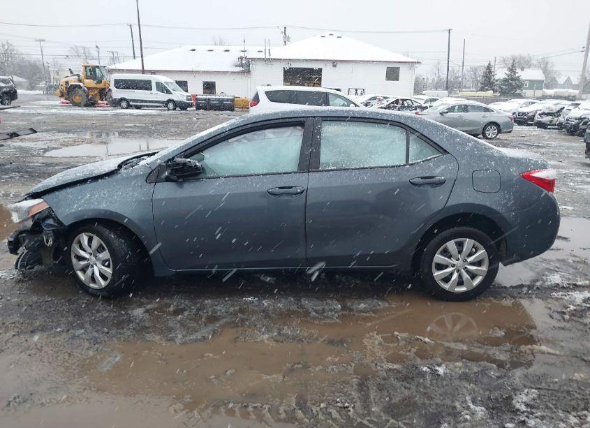 Photo 14 of 2015 Toyota Corolla LE (VIN 5YFBURHE9FP258260)