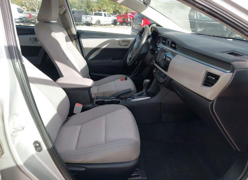 Photo 5 of 2015 Toyota Corolla LE (VIN 5YFBURHE9FP267590)