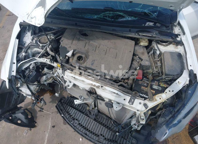 Photo 10 of 2015 Toyota Corolla S PLUS (VIN 5YFBURHE9FP290903)