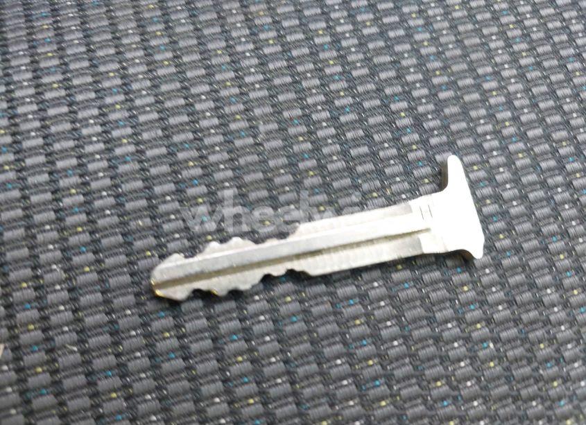 Photo 11 of 2015 Toyota Corolla S PLUS (VIN 5YFBURHE9FP290903)