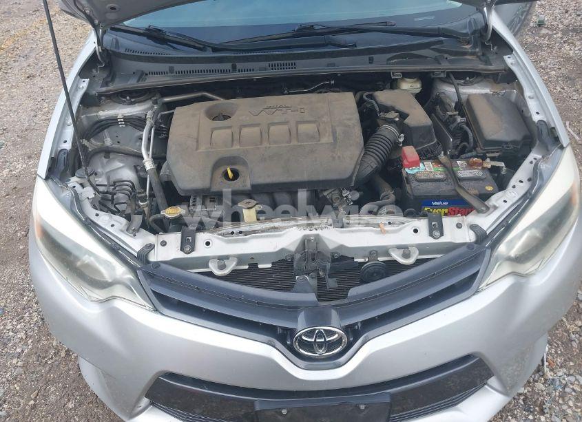Photo 10 of 2015 Toyota Corolla LE (VIN 5YFBURHE9FP297995)