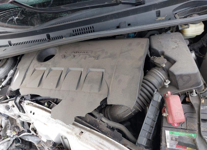 Photo 10 of 2015 Toyota Corolla L (VIN 5YFBURHE9FP313256)