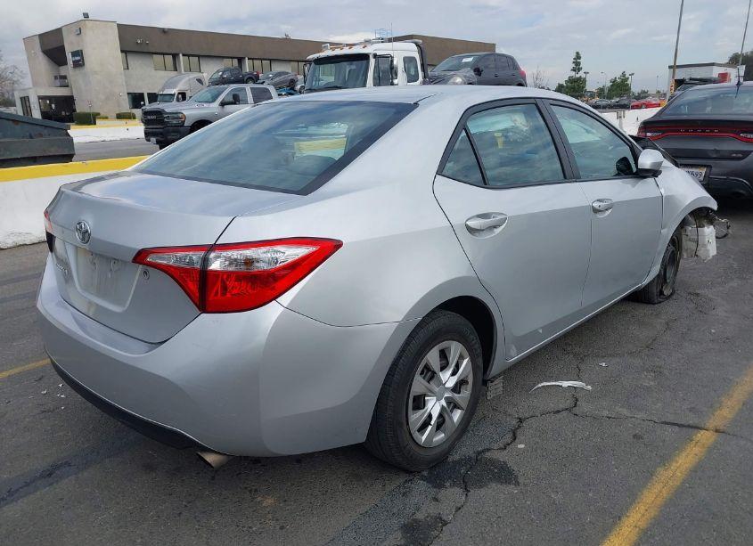 Photo 4 of 2015 Toyota Corolla L (VIN 5YFBURHE9FP313256)