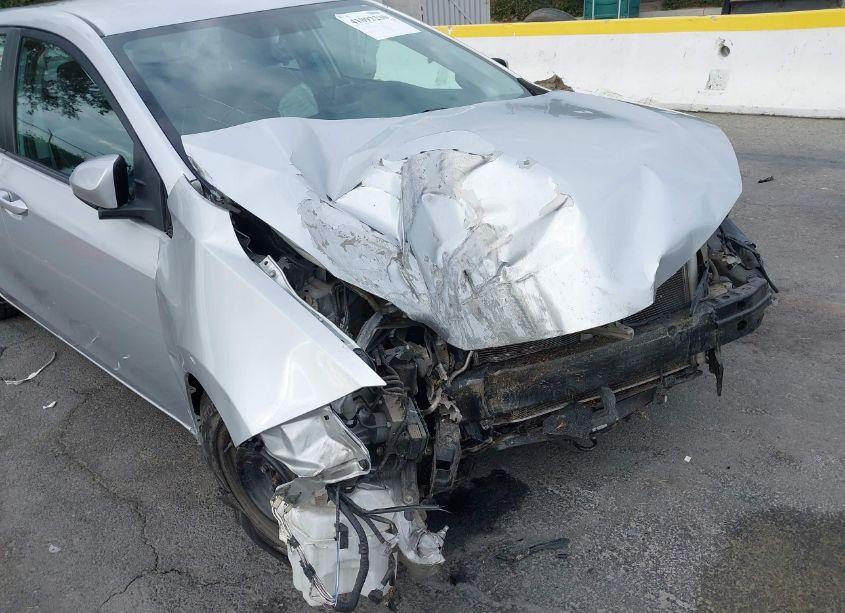 Photo 6 of 2015 Toyota Corolla L (VIN 5YFBURHE9FP313256)